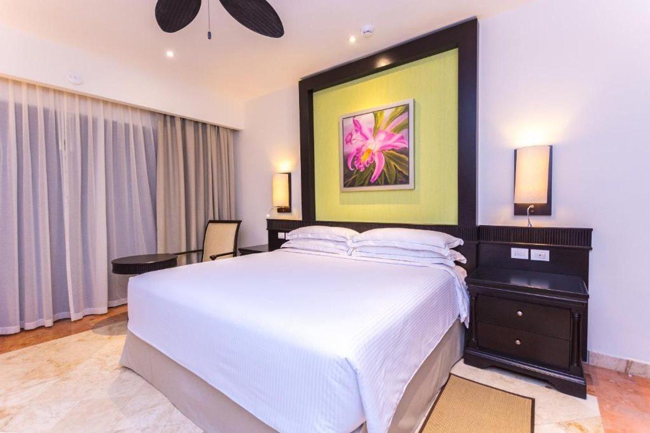 Occidental At Xcaret Destination Hotell Playa del Carmen Eksteriør bilde A bedroom at the hotel