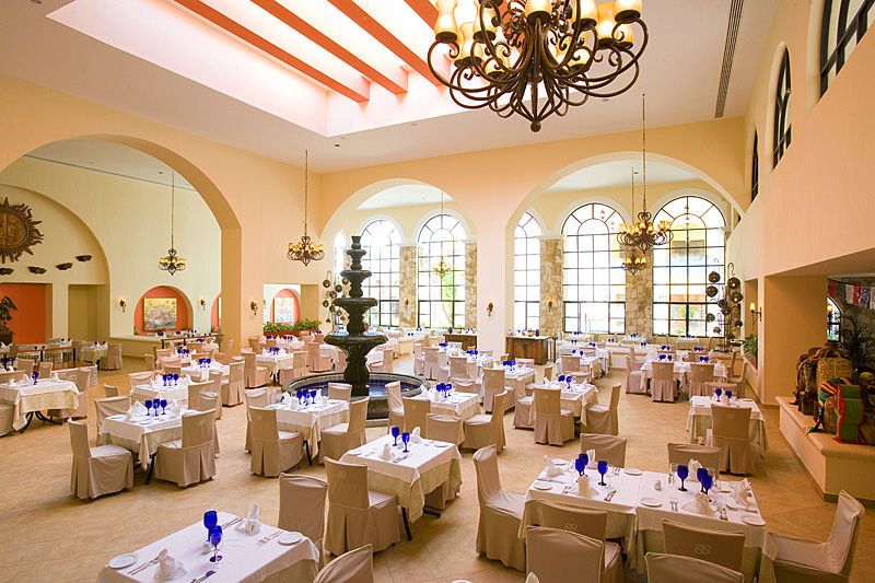 Occidental At Xcaret Destination Hotell Playa del Carmen Eksteriør bilde The restaurant at the hotel
