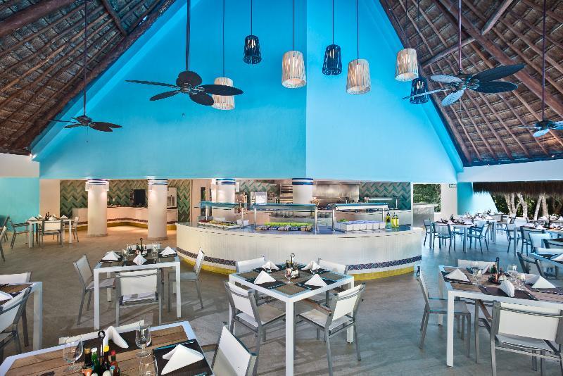 Occidental At Xcaret Destination Hotell Playa del Carmen Eksteriør bilde The buffet at the resort