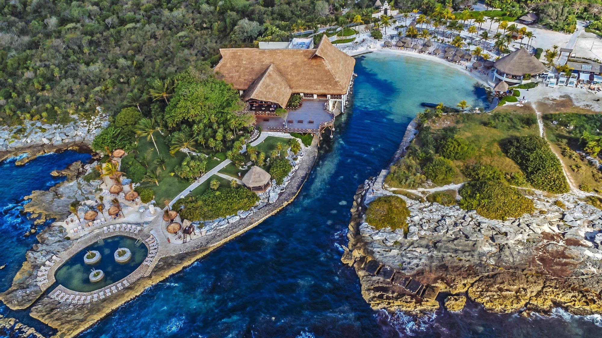 Occidental At Xcaret Destination Hotell Playa del Carmen Eksteriør bilde Aerial view of the lazy river